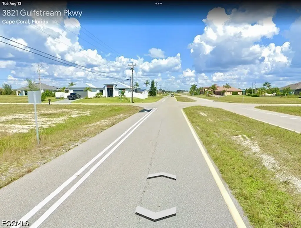 3821 Gulfstream Parkway Cape Coral FL 33993