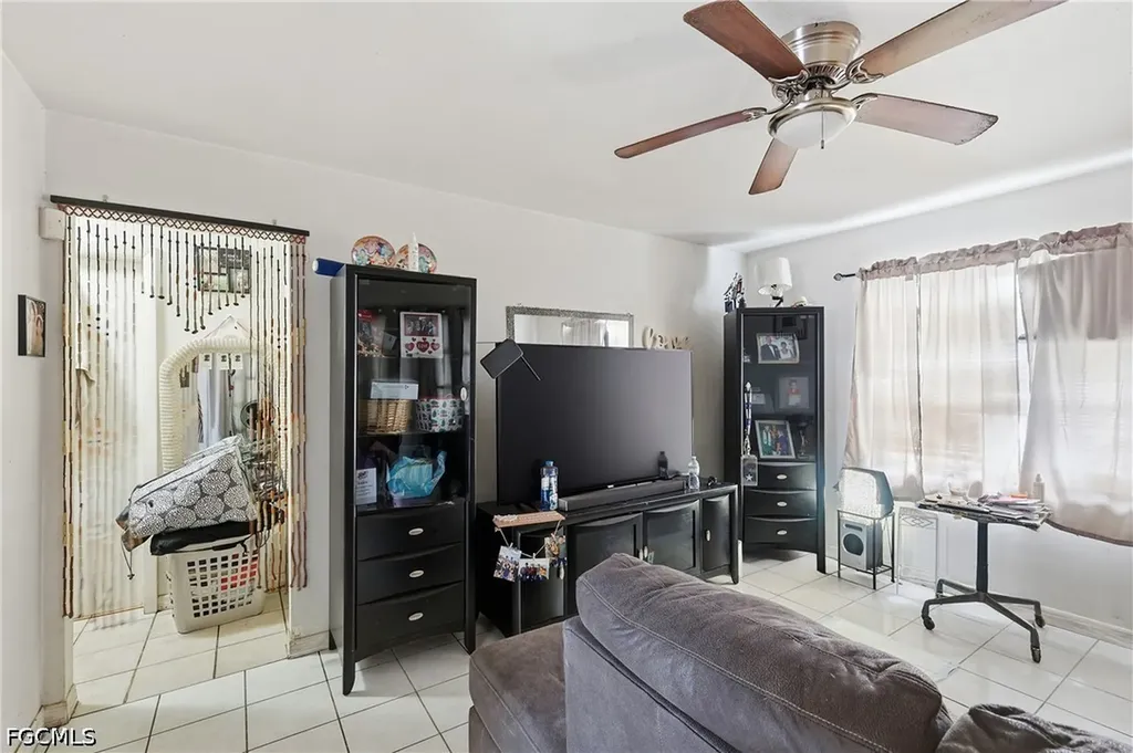 2355 Jeffcott Street Fort Myers FL 33901
