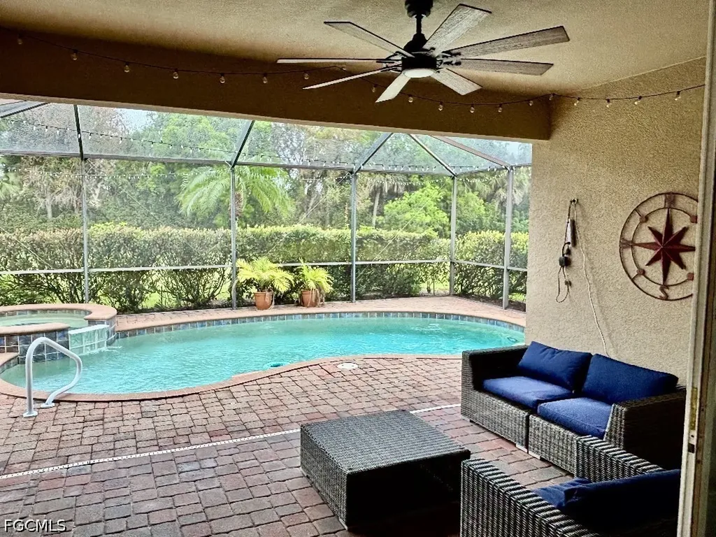 8128 Piedmont Drive Naples FL 34104