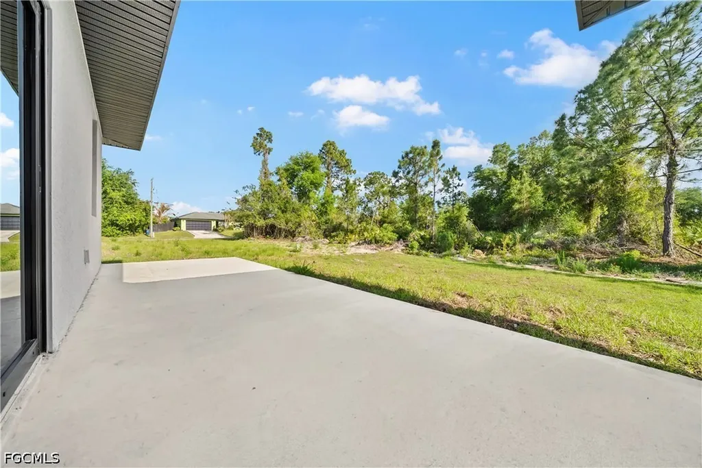 2509 52nd Street W Lehigh Acres FL 33971