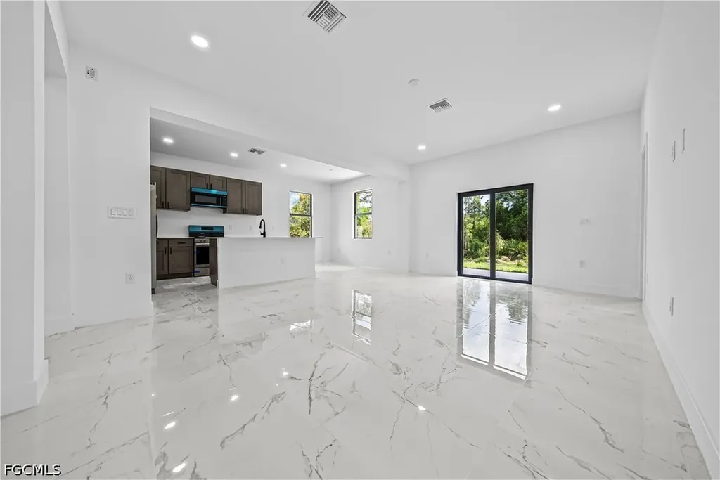 2509 52nd Street W Lehigh Acres FL 33971