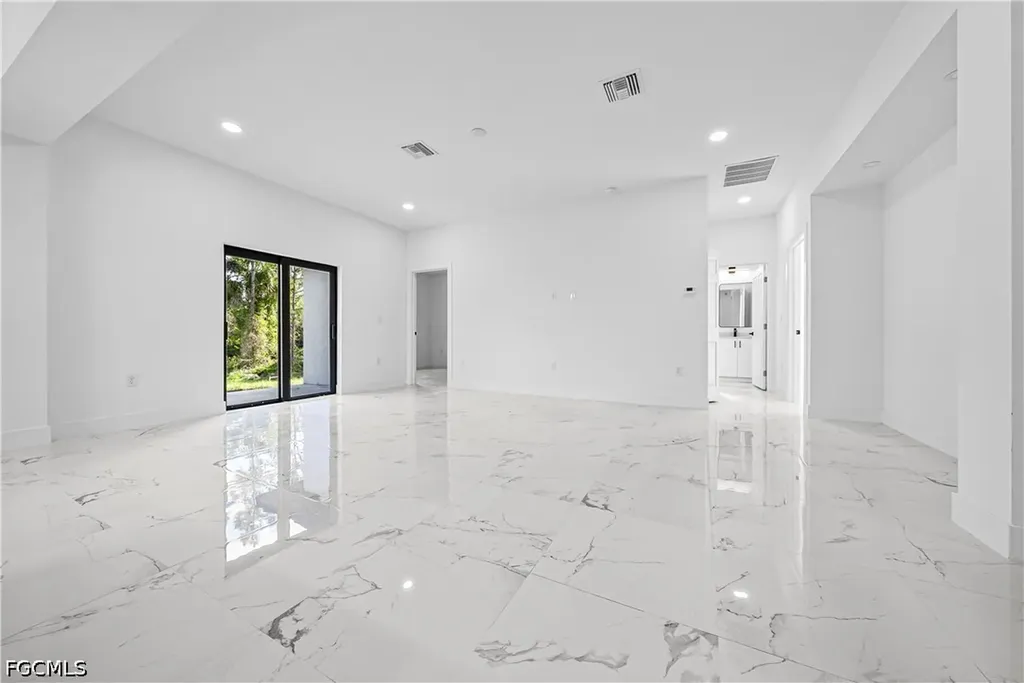 2509 52nd Street W Lehigh Acres FL 33971