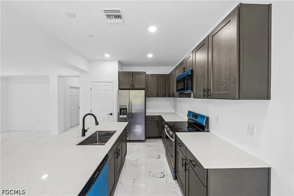 2509 52nd Street W Lehigh Acres FL 33971