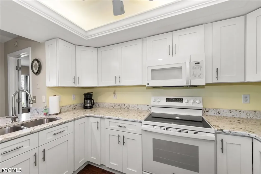 5805 Trailwinds Drive Fort Myers FL 33907