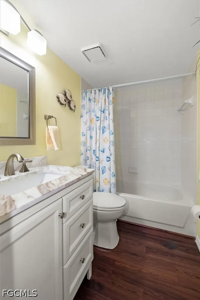 5805 Trailwinds Drive Fort Myers FL 33907