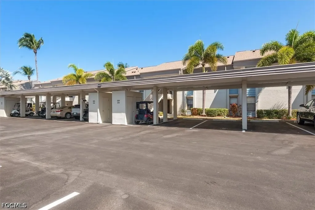 5805 Trailwinds Drive Fort Myers FL 33907