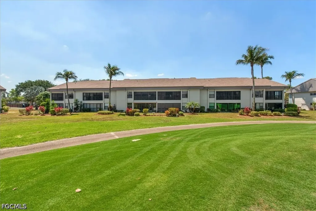 5805 Trailwinds Drive Fort Myers FL 33907
