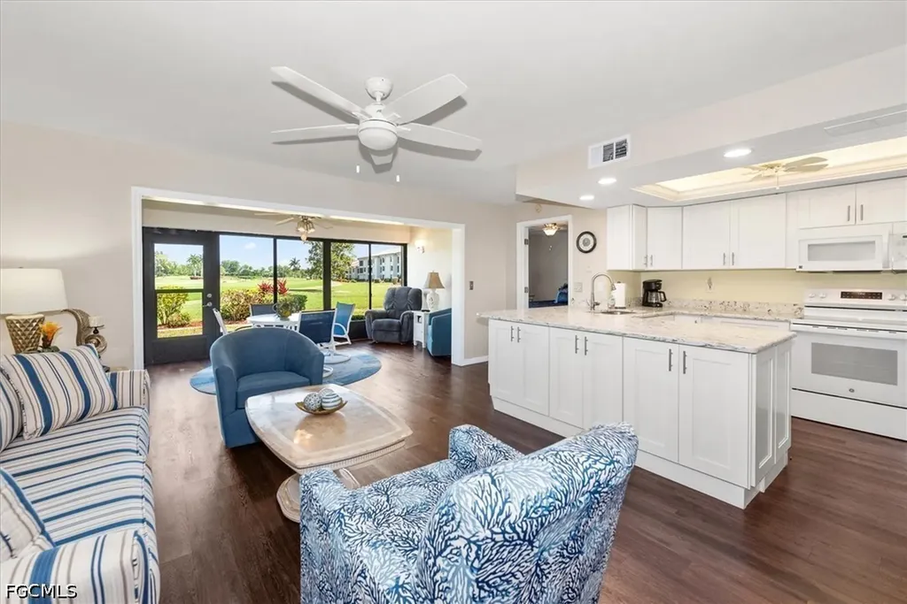 5805 Trailwinds Drive Fort Myers FL 33907