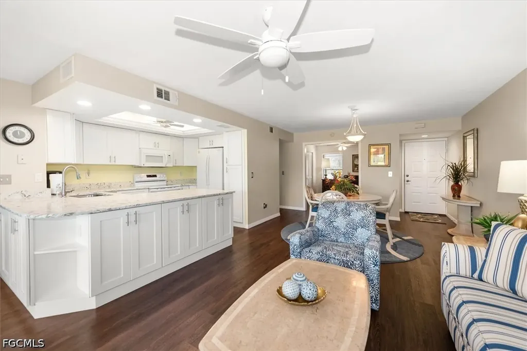 5805 Trailwinds Drive Fort Myers FL 33907