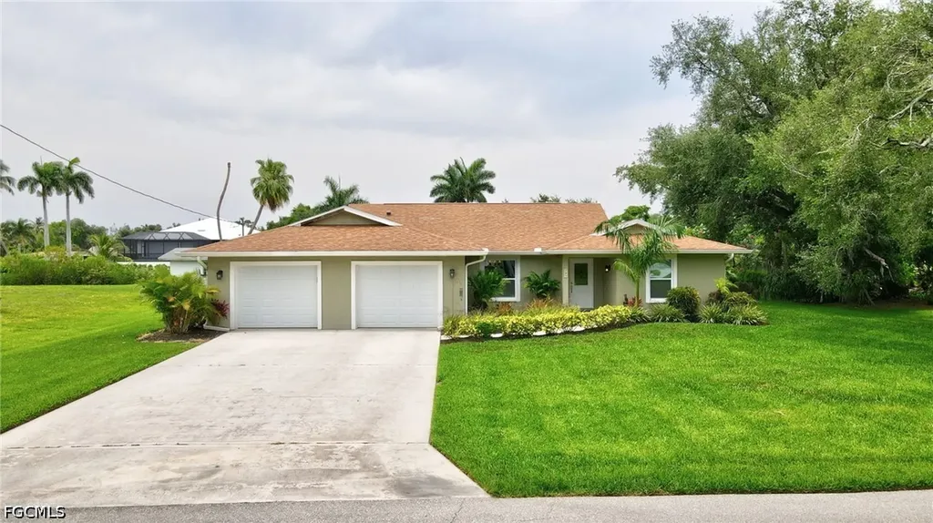 787 Overriver Drive North Fort Myers FL 33903