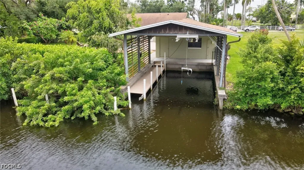 787 Overriver Drive North Fort Myers FL 33903