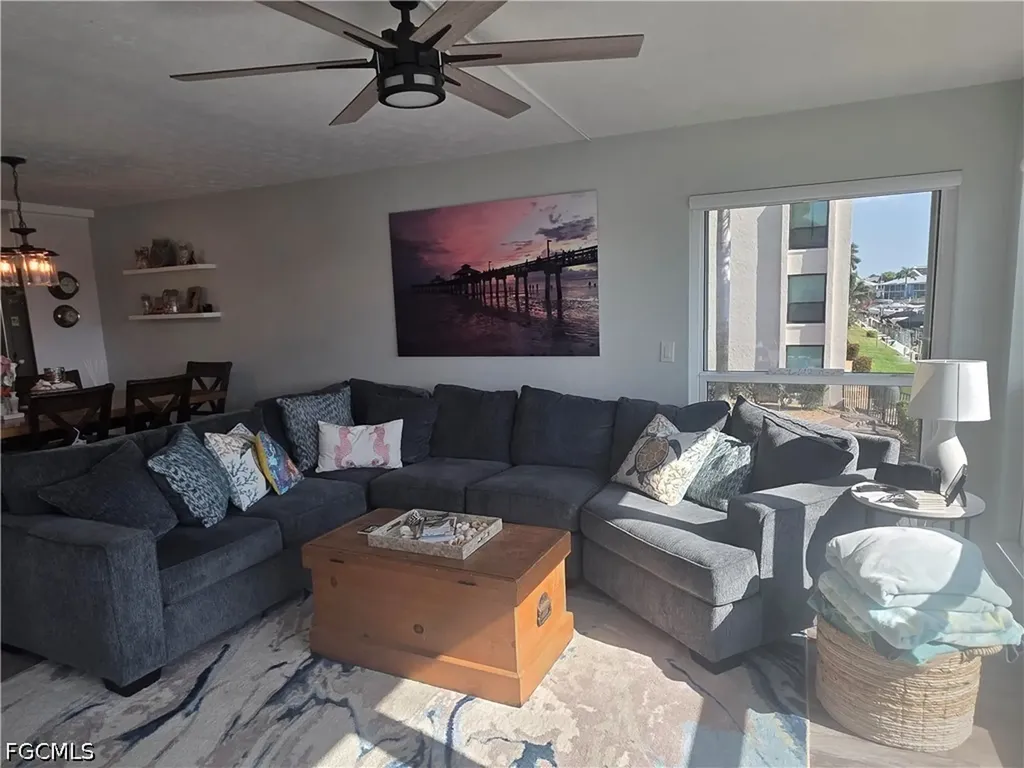 4006 SE 20th Place Cape Coral FL 33904