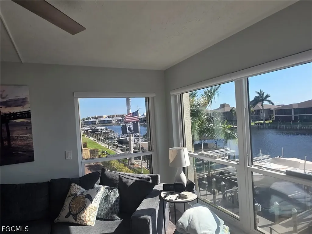 4006 SE 20th Place Cape Coral FL 33904