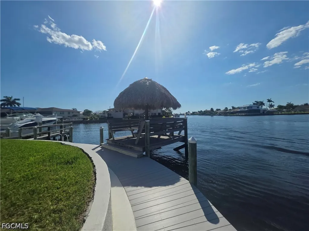 4006 SE 20th Place Cape Coral FL 33904