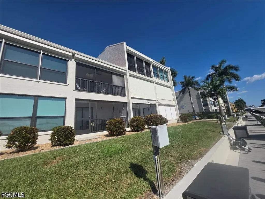 4006 SE 20th Place Cape Coral FL 33904