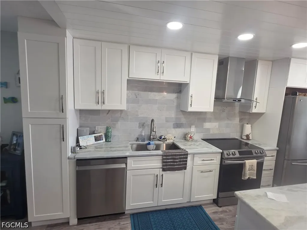 4006 SE 20th Place Cape Coral FL 33904