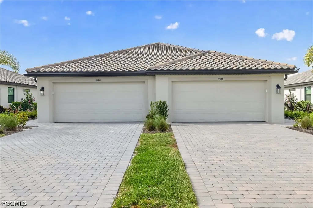 Estero FL, 19488 Hinkley Drive