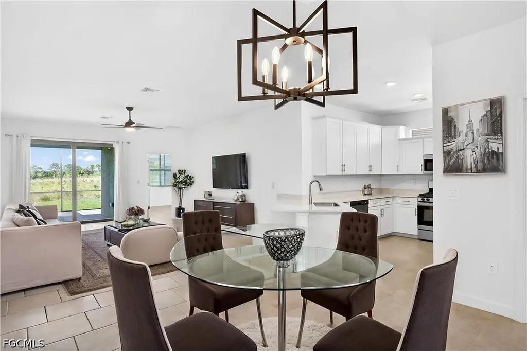 19488 Hinkley Drive Estero FL 33928