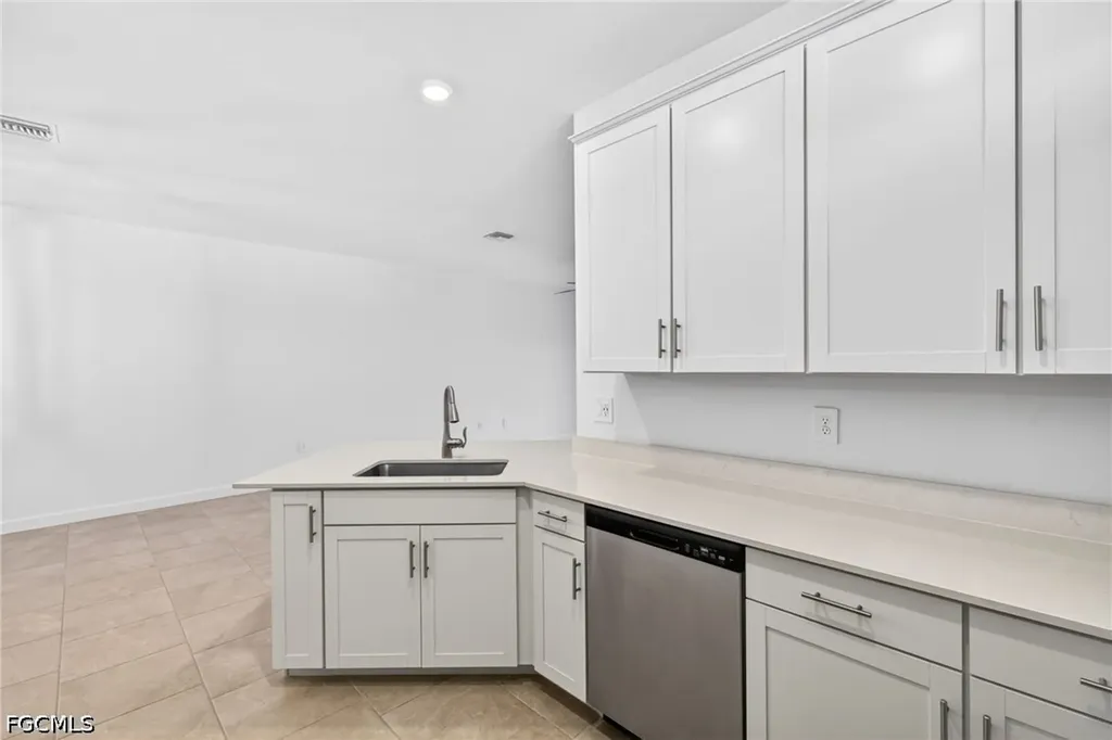 19488 Hinkley Drive Estero FL 33928