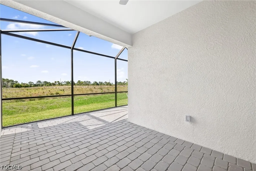 19488 Hinkley Drive Estero FL 33928