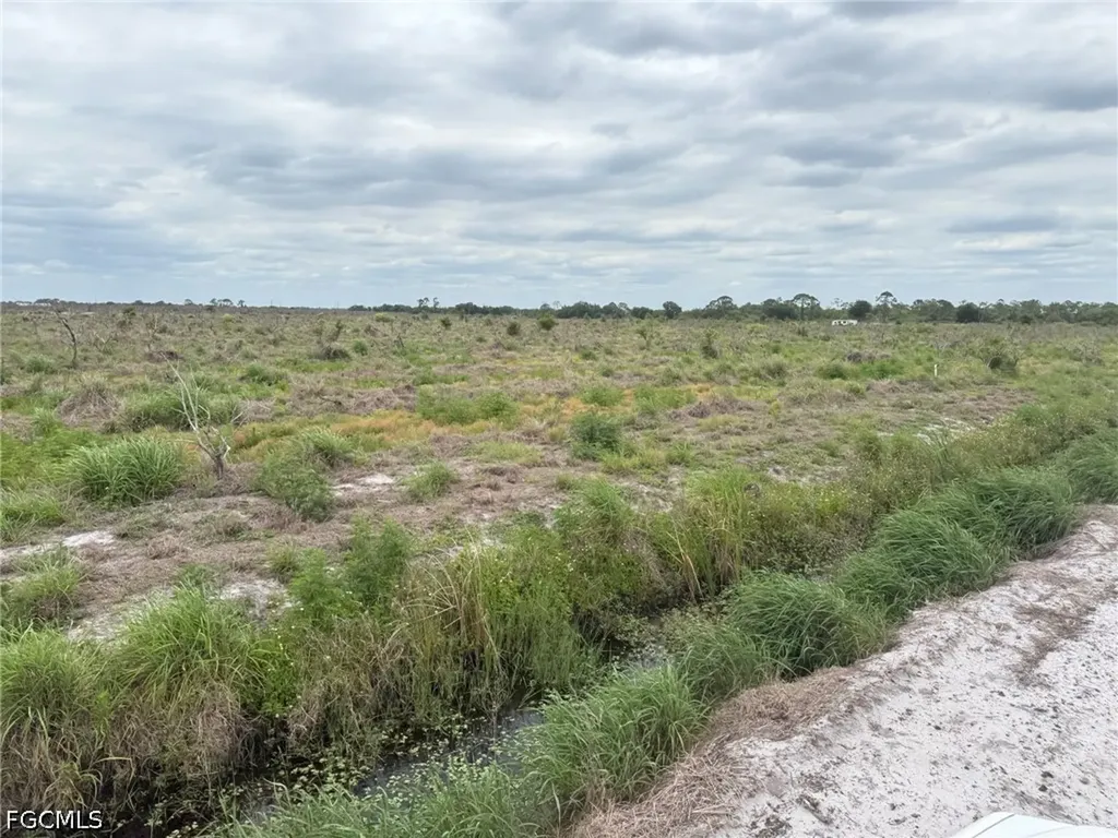 7156 6th Road Labelle FL 33935
