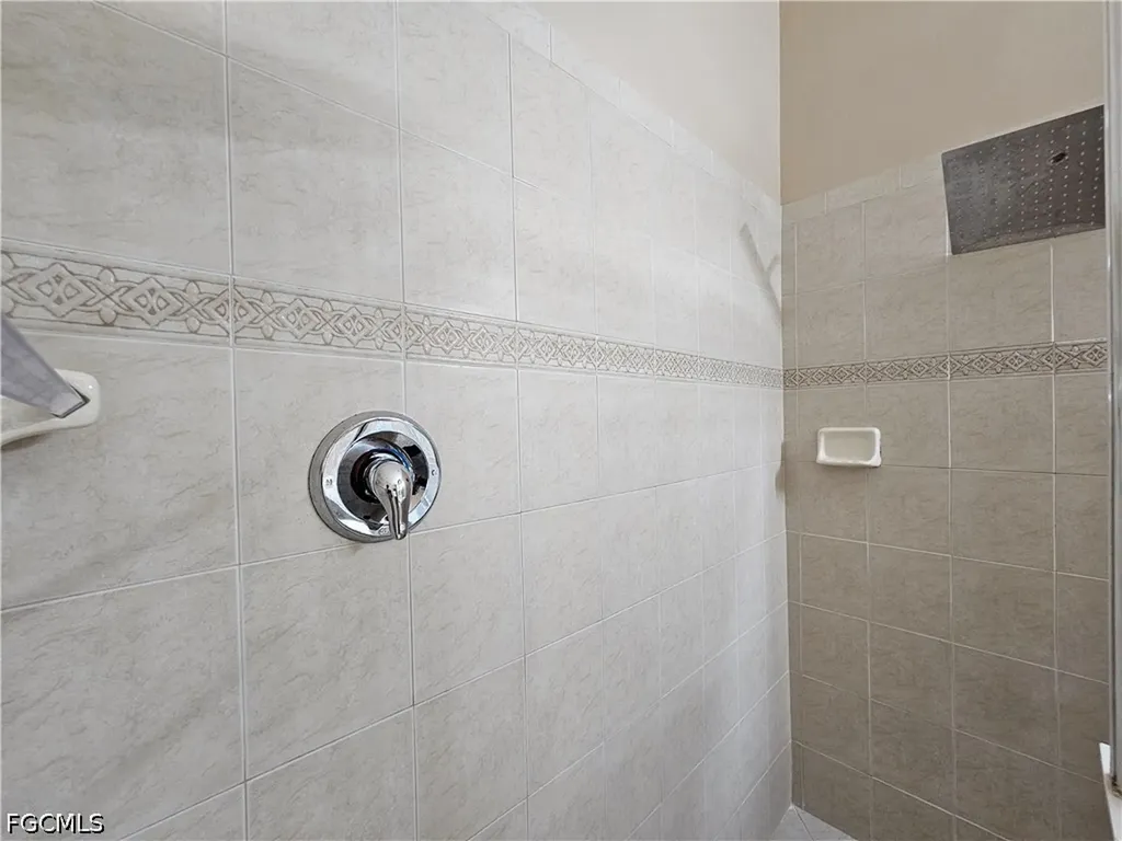 6010 Jonathans Bay Circle Fort Myers FL 33908