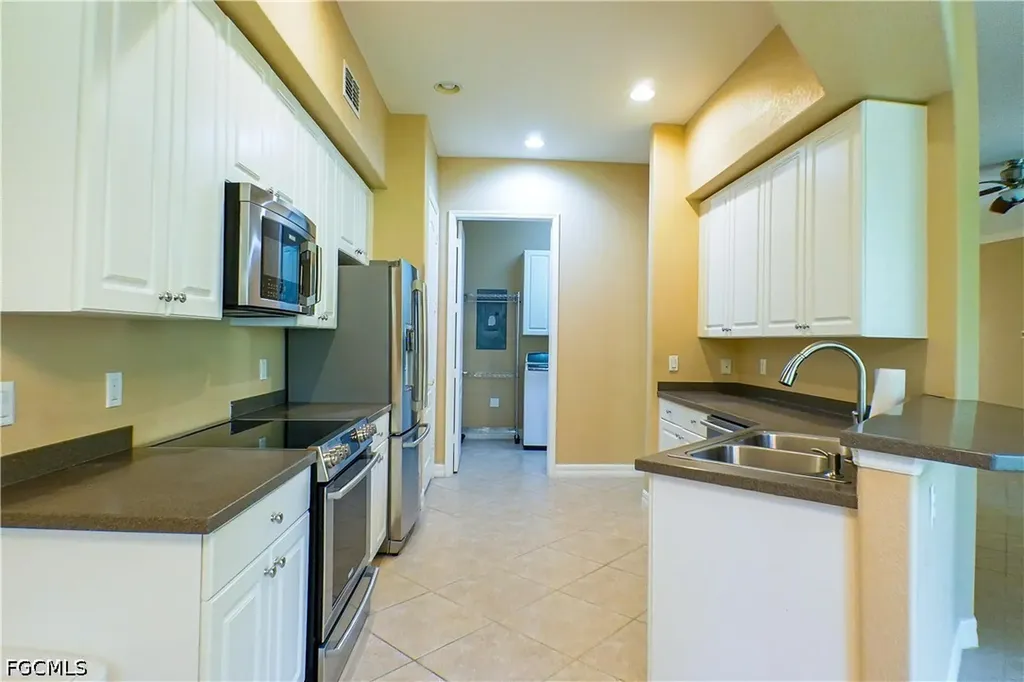 6010 Jonathans Bay Circle Fort Myers FL 33908