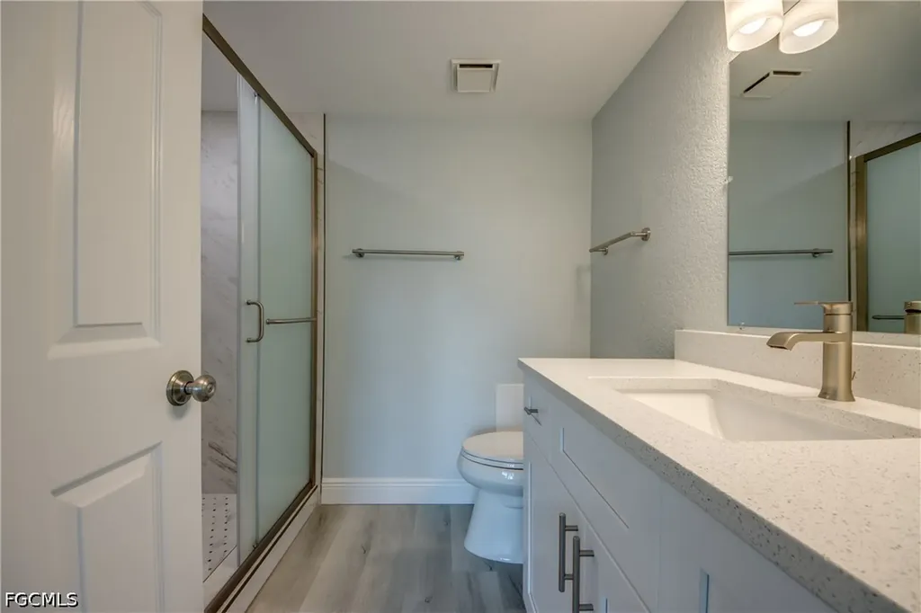 16881 Davis Road Fort Myers FL 33908