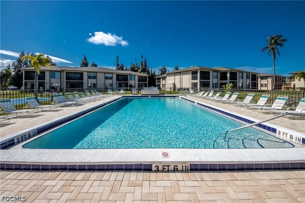 16881 Davis Road Fort Myers FL 33908