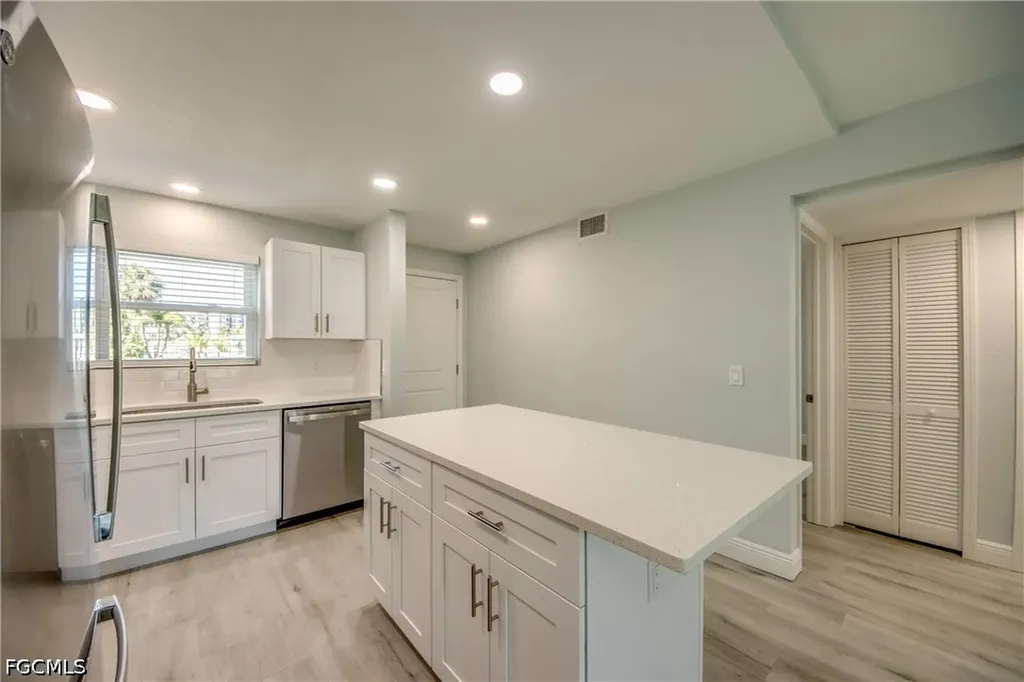 16881 Davis Road Fort Myers FL 33908