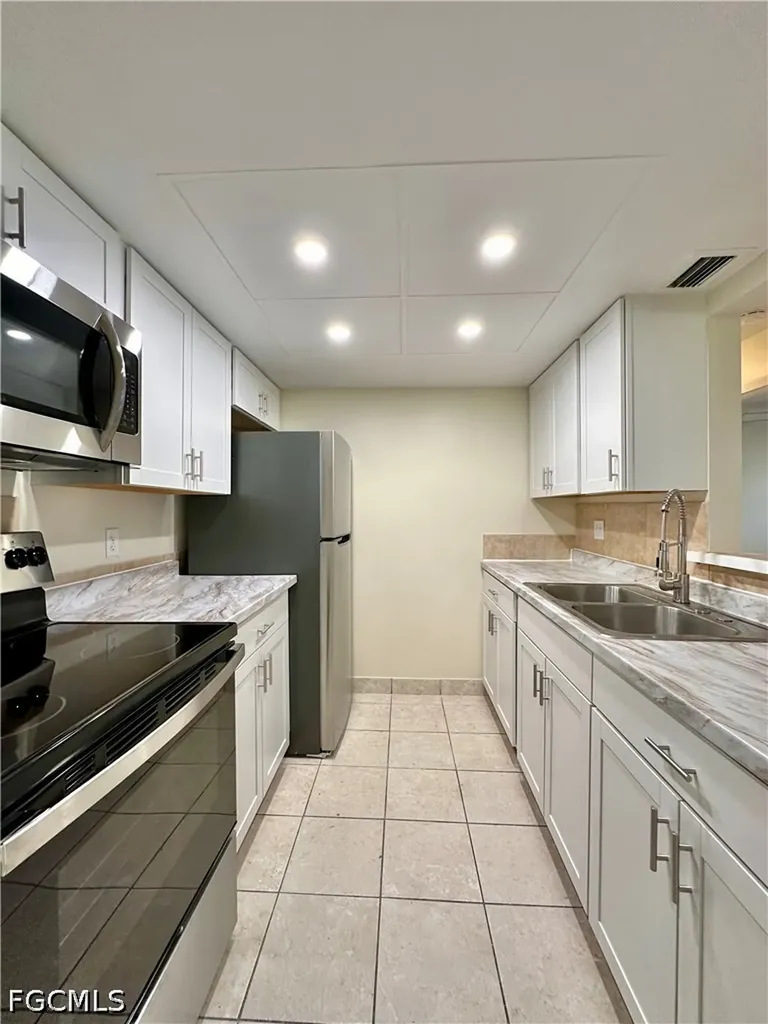 3706 Broadway Fort Myers FL 33901