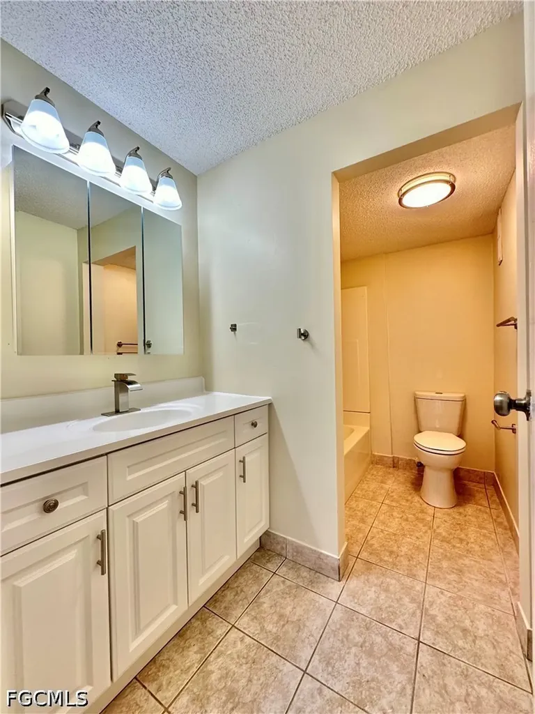 3706 Broadway Fort Myers FL 33901