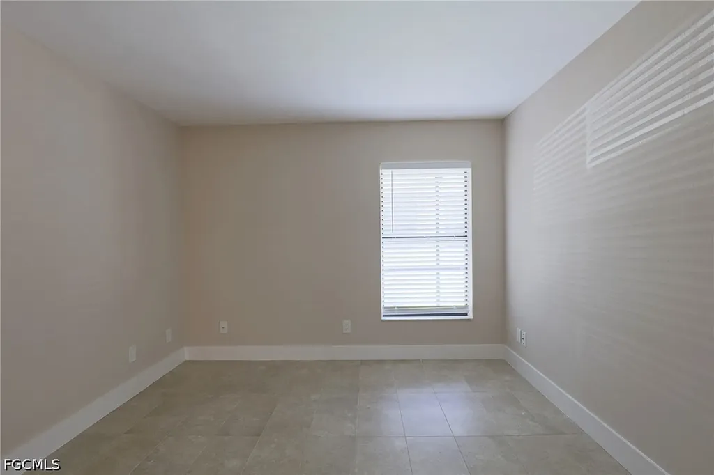 5307 Summerlin Road Fort Myers FL 33919
