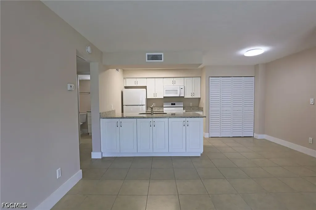5307 Summerlin Road Fort Myers FL 33919