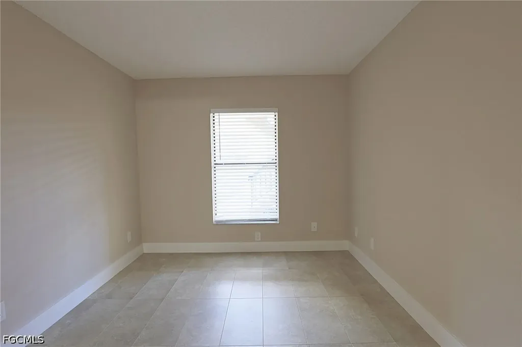 5307 Summerlin Road Fort Myers FL 33919