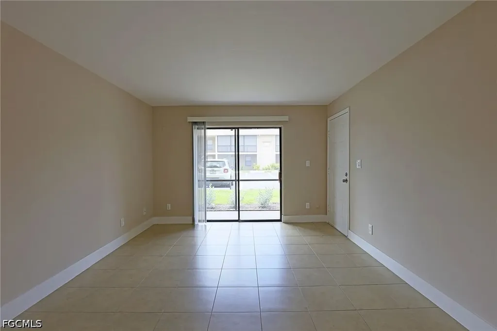 5307 Summerlin Road Fort Myers FL 33919