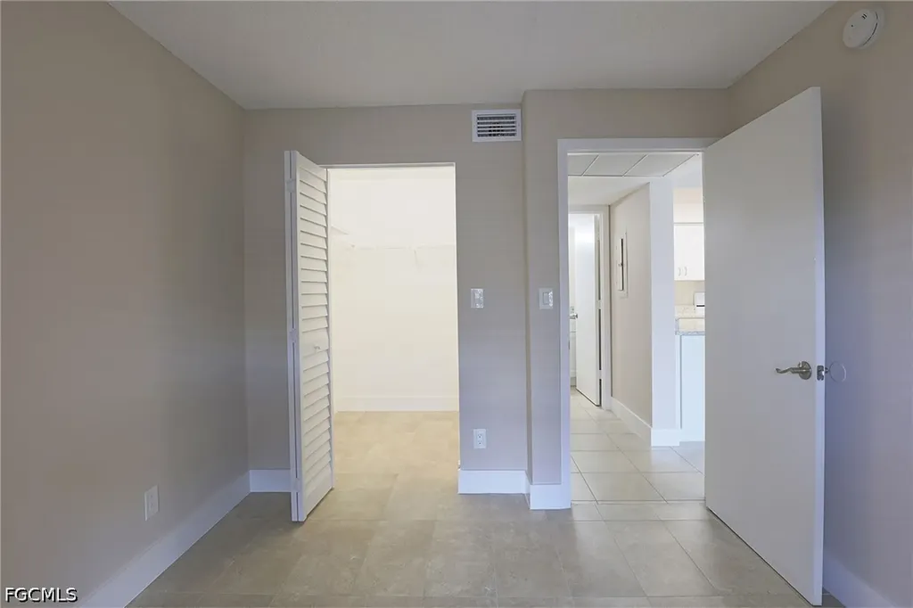 5307 Summerlin Road Fort Myers FL 33919