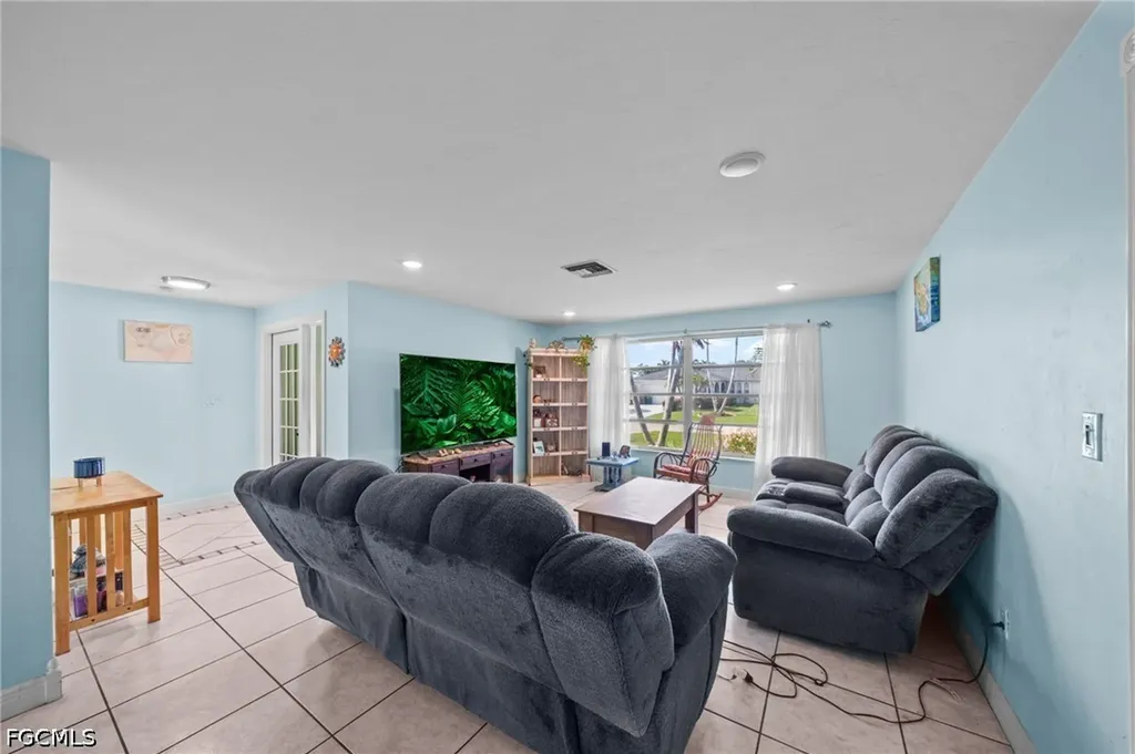 225 SW 45th Terrace Cape Coral FL 33914