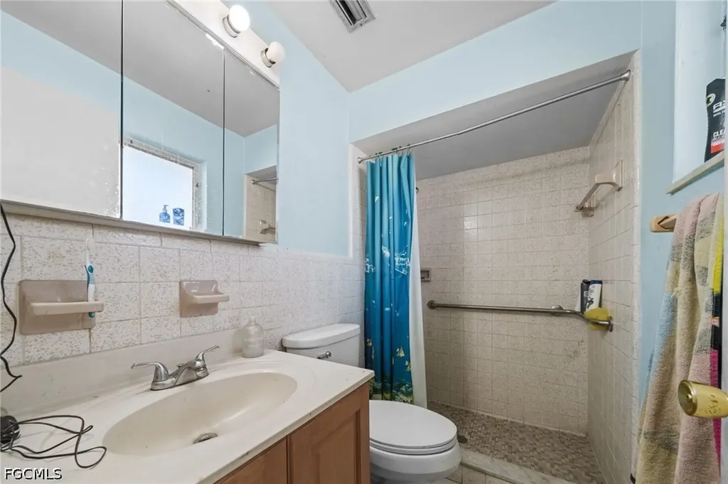 225 SW 45th Terrace Cape Coral FL 33914