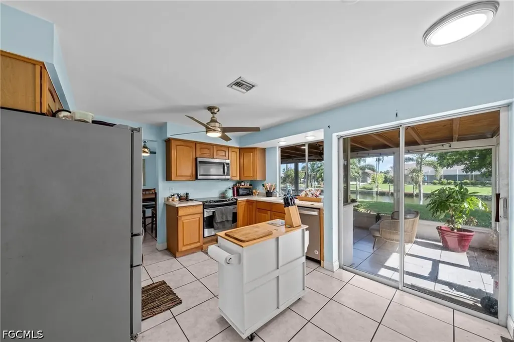225 SW 45th Terrace Cape Coral FL 33914