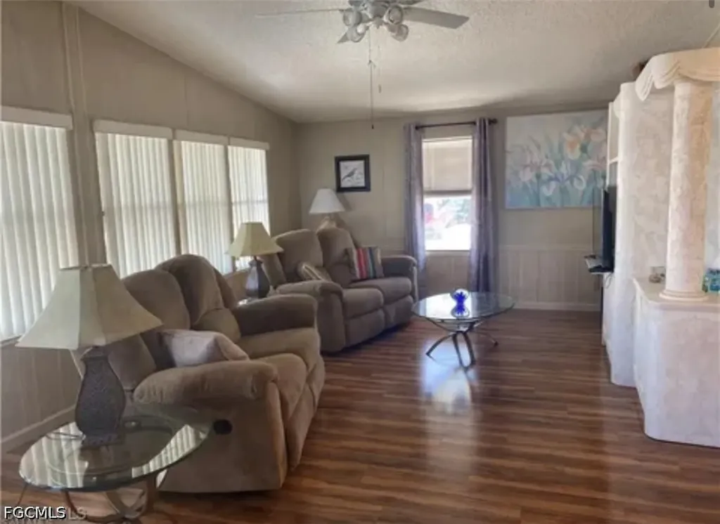 571 Sunrise Lane North Fort Myers FL 33903
