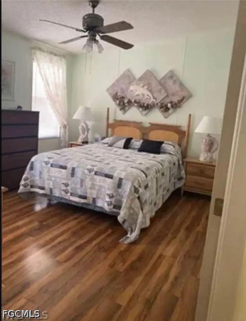 571 Sunrise Lane North Fort Myers FL 33903