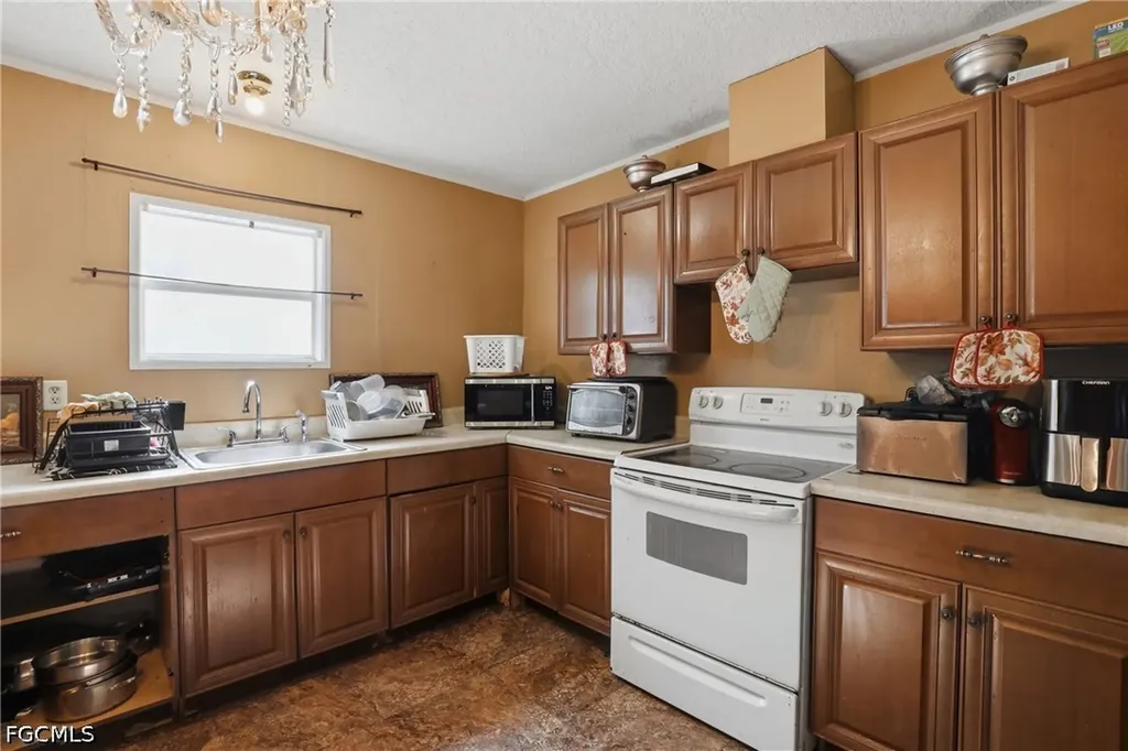 741 Alabama Avenue Clewiston FL 33440