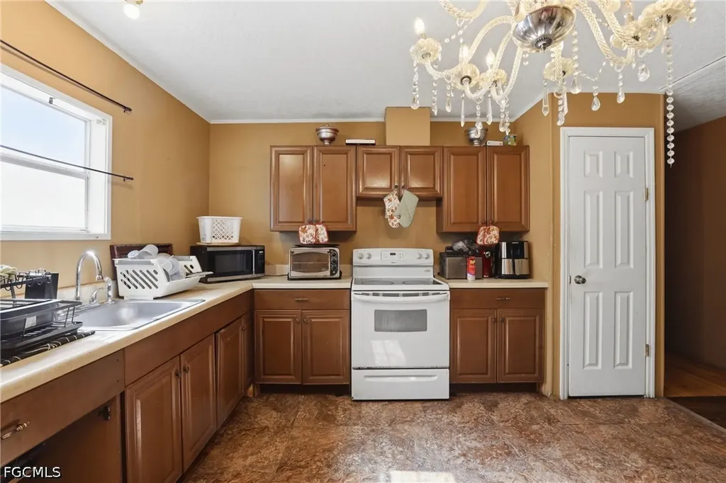 741 Alabama Avenue Clewiston FL 33440