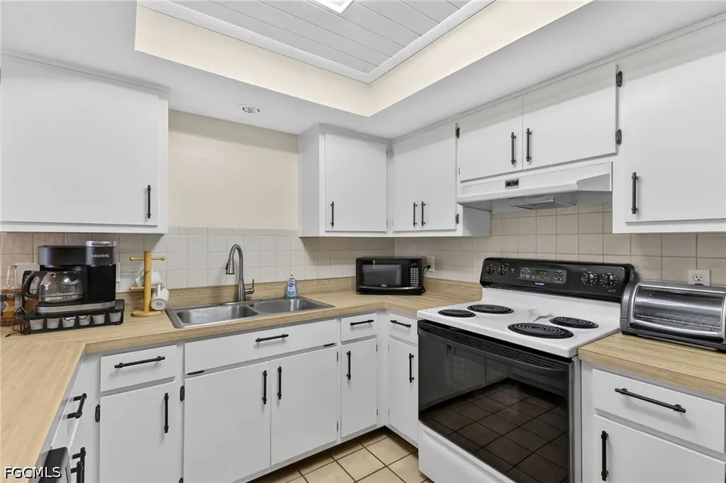 2132 SW 14th Place Cape Coral FL 33991