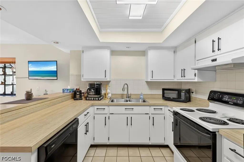 2132 SW 14th Place Cape Coral FL 33991