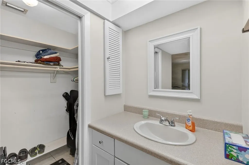 2132 SW 14th Place Cape Coral FL 33991