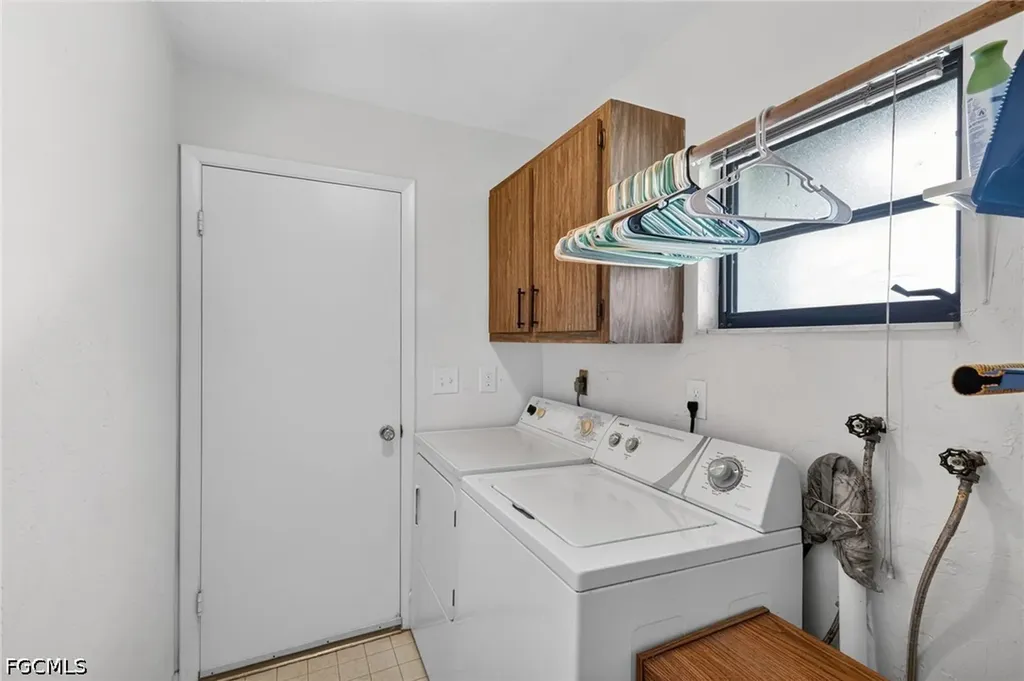 2132 SW 14th Place Cape Coral FL 33991