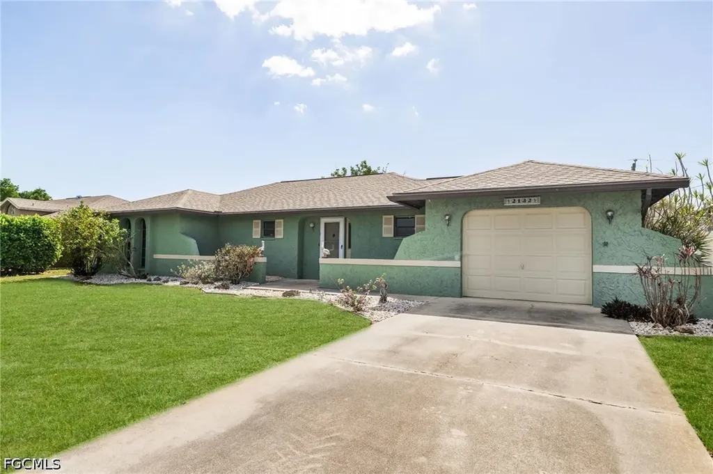 2132 SW 14th Place Cape Coral FL 33991