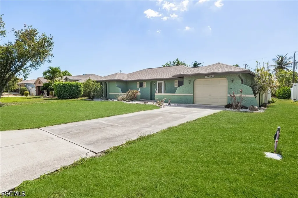 2132 SW 14th Place Cape Coral FL 33991